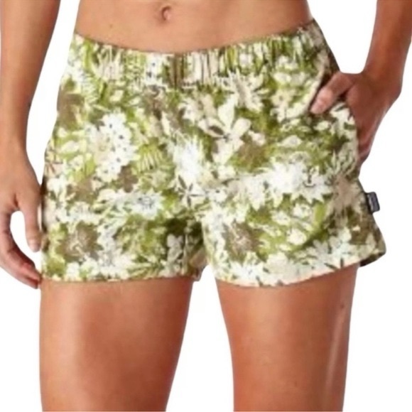 Patagonia barely baggies shorts Women's tropical Green Floral Size small - Picture 1 of 6